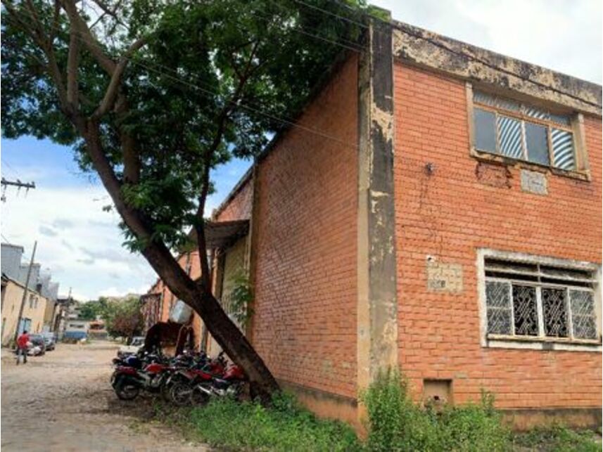 Imagem 3 do Leilão de Galpão - Concórdia - Ubá/MG
