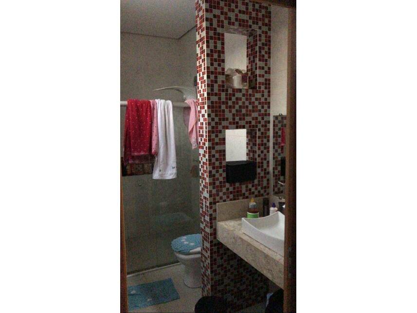 Imagem 24 do Leilão de Casa - Américo Silva - Lagoa da Prata/MG