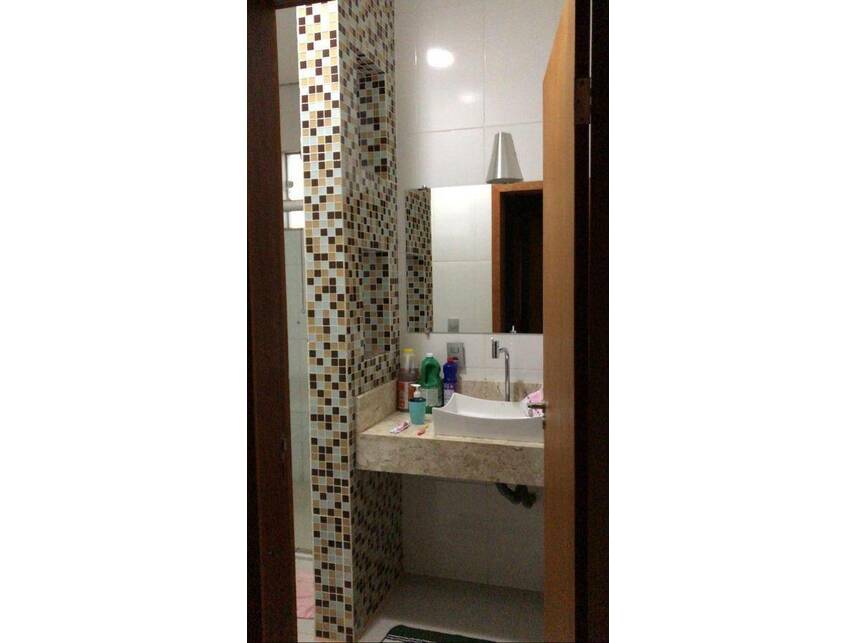 Imagem 21 do Leilão de Casa - Américo Silva - Lagoa da Prata/MG