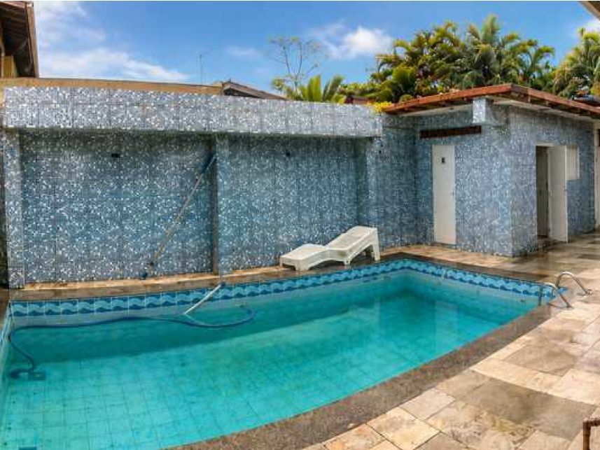 Casa - Guarujá / SP - Jardim Virgínia Rua Prefeito Juventino Malheiros, 102