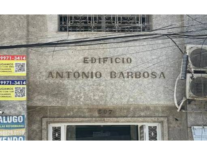 Ex-agência à venda em leilão - foto 3
