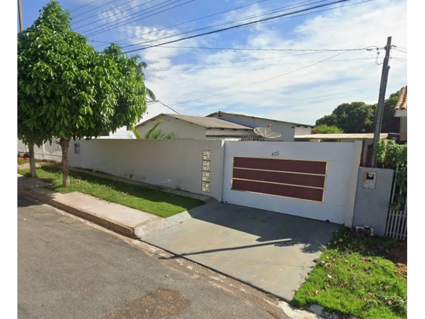 Avenida Almir Alberto Schmidt, 657, Jardim Campo Verde, Campo Verde, MT, 78844532