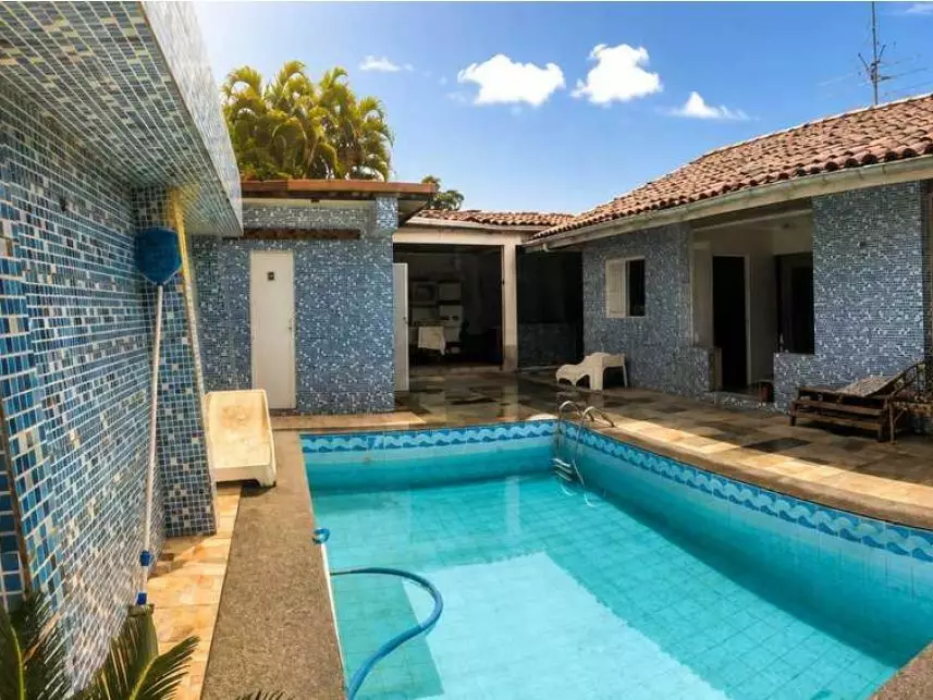 Rua Prefeito Juventino Malheiros, 102, Jardim Virgínia, Guarujá, SP