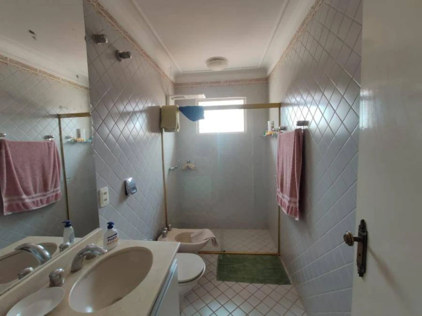 Avenida Carlos Gomes, 171, Jardim Petrópolis, Londrina, PR, 86015400