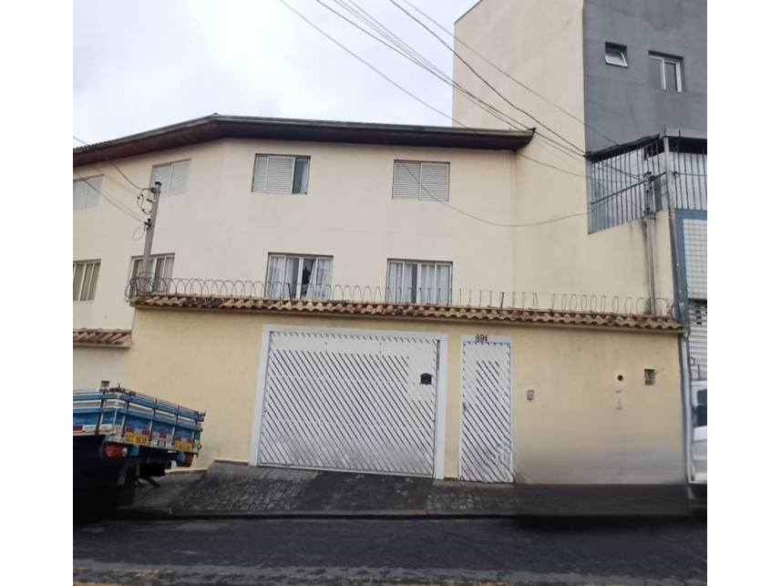 Casa em Leilão em Taboão Da Serra / SP - 196175