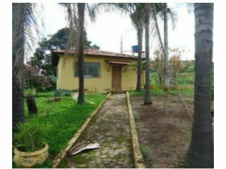 Foto de Imóvel a venda - Terreno c/benfeitorias - Cidade Leonane - Itaúna/MG