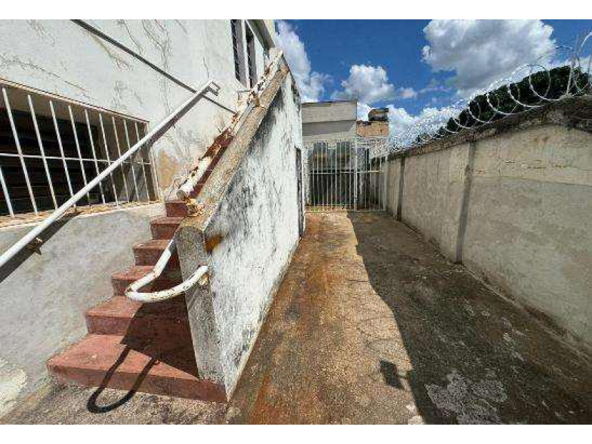 Imagem 20 do Leilão de Loja - Centro - Pitangui/MG