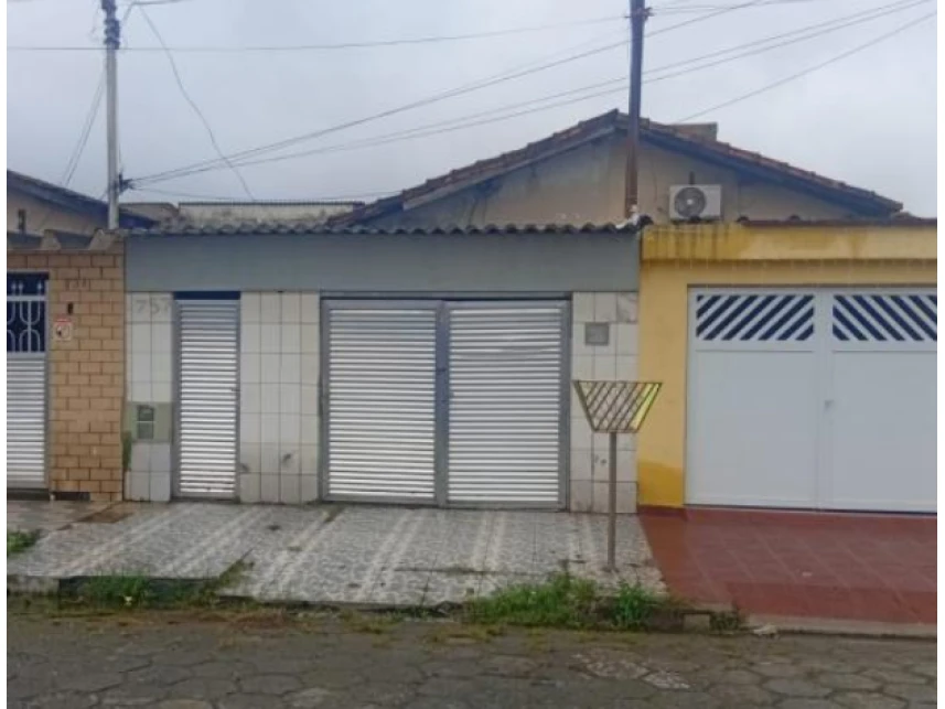 Casa 113,26m² Ocupada com Terreno de 133,75m²