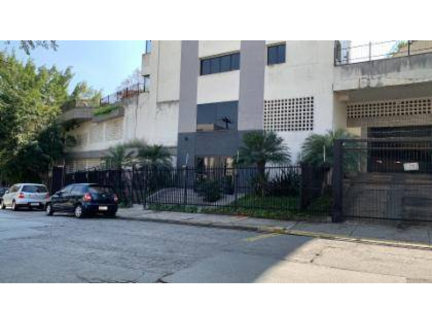 Apartamento à venda em leilão