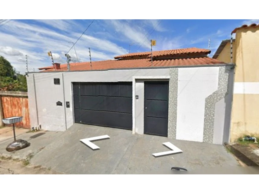 Casa com 2 quartos, 1 banheiro, 70,95m², ocupada