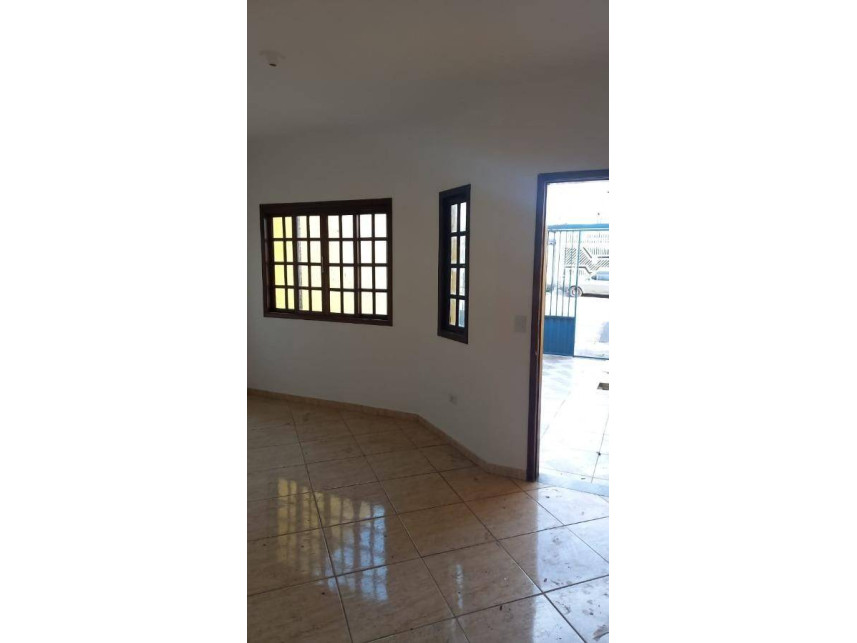 Casa com 2 quartos no Itaim Paulista (foto 4 de 9)