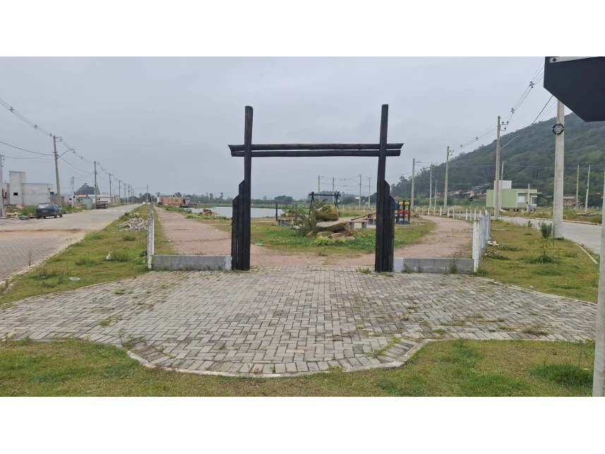 Terreno em leilão em Santa Luzia, Tubarao/SC a partir de R$ 83.000 (Ref. 8FD3E8) | Lance Rápido