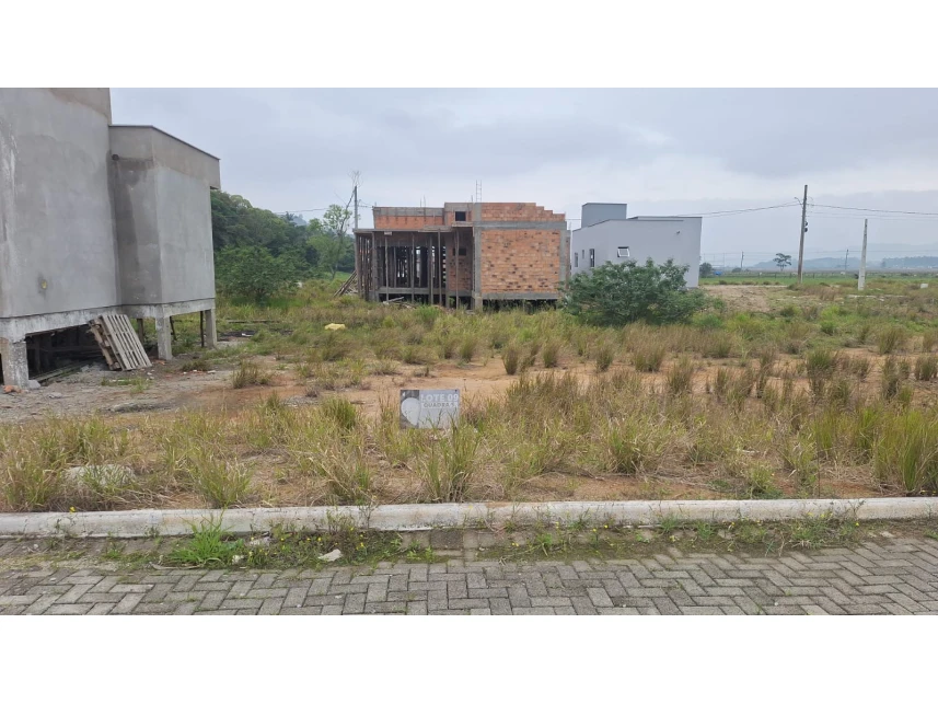 Terreno em leilão em Tubarão