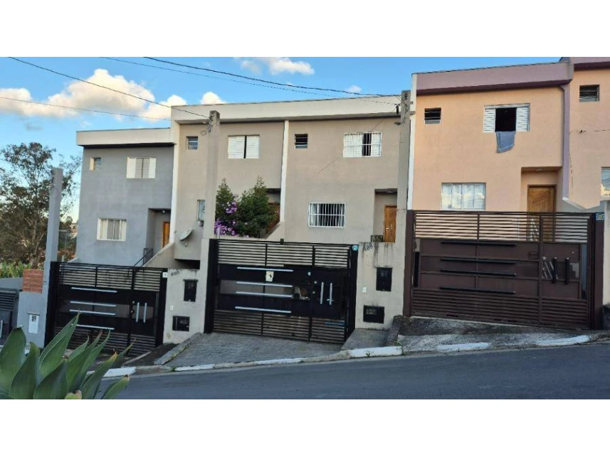 Casa em leilão em Francisco Morato/SP a partir de R$ 261.300 | Lance Rápido