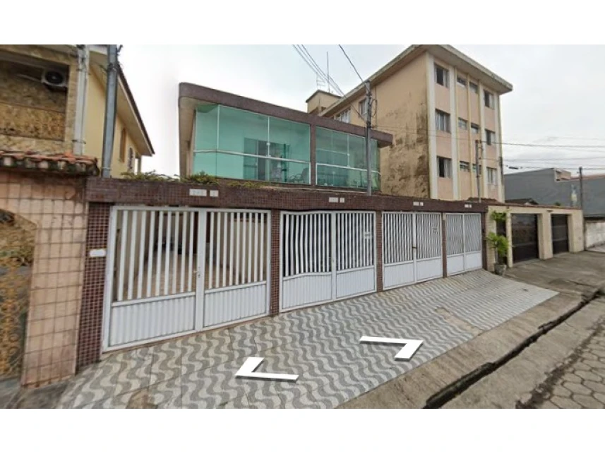 Casa em leilão em Sao Vicente/SP a partir de R$ 339.854 | Lance Rápido
