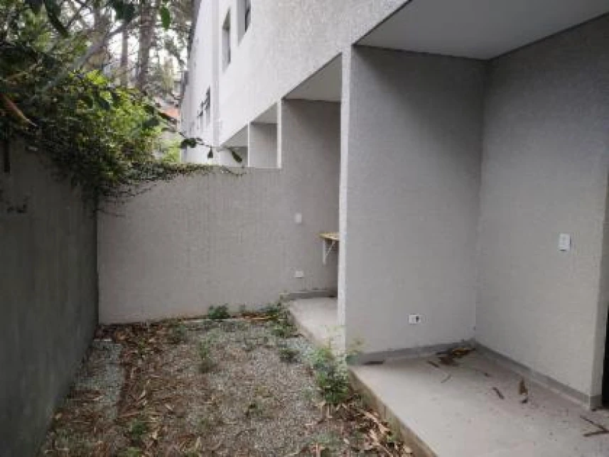 Casa em leilão em Cotia/SP a partir de R$ 627.120 | Lance Rápido