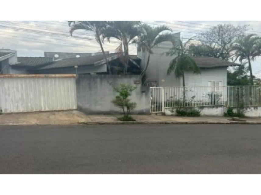 Casa em leilão em Jardim Universo, Cambe/PR a partir de R$ 746.342 (Ref. ABE0FA) | Lance Rápido