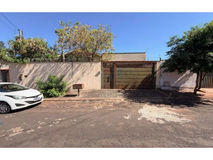 Casa em leilão em Residencial Gameleira II, Rio Verde/GO a partir de R$ 612.534 (Ref. C00AA8) | Lance Rápido