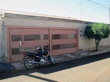 Casa em leilão - ,  - Nova Granada/SP - Banco Bradesco S/A | Z10506LOTE035