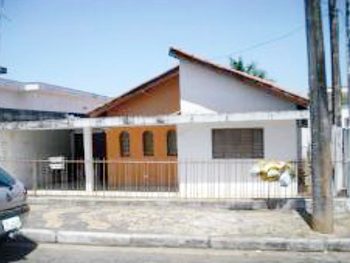 Casa em leilão - Rua Lisboa, 2.374  - Jales/SP - Banco Bradesco S/A | Z11705LOTE021