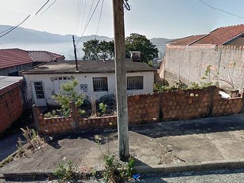 Casas em leilão - Rua João Antônio de Oliveira, 484 - Poços de Caldas/MG - Tribunal de Justiça do Estado de São Paulo | Z11628LOTE001