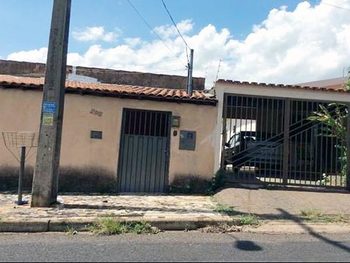 Casa em leilão - João Vital  Ferreira, 295 - Uberlândia/MG - Banco Bradesco S/A | Z11825LOTE012