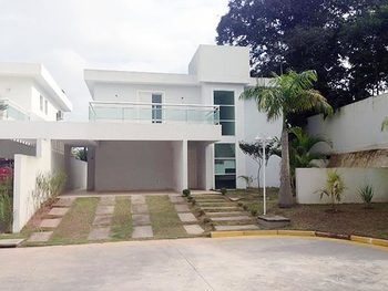 Casa em leilão - Rua Santo Augusto, 615 - Carapicuíba/SP - Banco Pan S/A | Z11984LOTE005