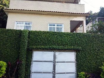 Casa em leilão - Rua Estrela Dalva, 120 - São Gonçalo/RJ - Banco Pan S/A | Z11984LOTE010