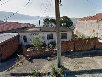 Casas em leilão - Rua João Antônio de Oliveira, 484 - Poços de Caldas/MG - Tribunal de Justiça do Estado de São Paulo | Z12079LOTE001