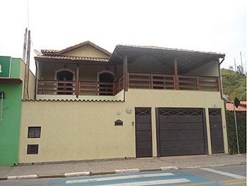 Casa em leilão - Rua da Ajuda, 300 - Guararema/SP - Banco Bradesco S/A | Z12517LOTE022