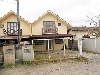Casa em leilão - Rua José Lopes, 1249 - Joinville/SC - Banco Santander Brasil S/A | Z12714