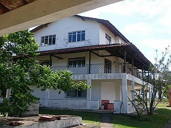 Casa em leilão - Rua Apolo, 111 - Araruama/RJ - Banco Bradesco S/A | Z12656