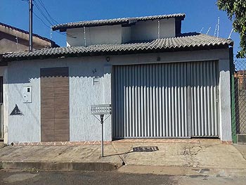 Casa em leilão - Rua Amisse Costa Bezerra, 96 - Uberlândia/MG - Banco Pan S/A | Z13007