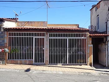 Casa em leilão - Rua Verbena, 93B - Betim/MG - Banco Bradesco S/A | Z13155LOTE018