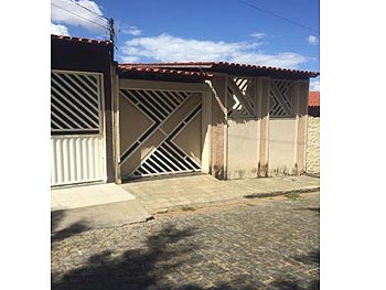 Casa em leilão - Rua Vinicius de Morais, 10 - Itapetinga/BA - Banco Bradesco S/A | Z13773LOTE006