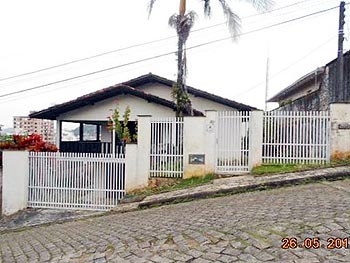 Casa em leilão - Rua Gerard Ravache, 91 - Joinville/SC - Banco Bradesco S/A | Z13773LOTE009