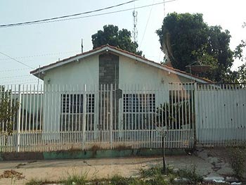 Casa em leilão - Rua Júlio Louzada, 75 - Várzea Grande/MT - Banco Bradesco S/A | Z13738LOTE008