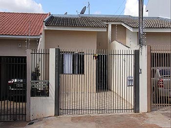 Casa em leilão - Rua Comandante Carlos Alberto Doro, 1013 - Cascavel/PR - Banco Santander Brasil S/A | Z13801LOTE017