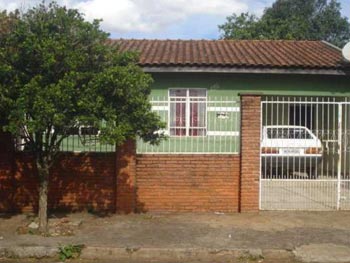 Casa em leilão - Rua Shoei Igarashi, 135 - Rolândia/PR - Banco Santander Brasil S/A | Z14333LOTE022