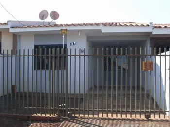 Casa em leilão - Rua Galo da Serra, 117 - Campo Mourão/PR - Banco Santander Brasil S/A | Z14570LOTE024