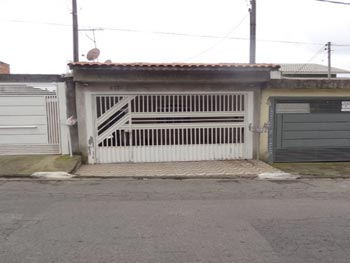 Casa em leilão - Avenida Katisutoshi Naito, 2273 - Suzano/SP - Banco Santander Brasil S/A | Z14570LOTE019