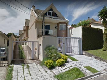 Casa em leilão - Rua Rio Jaguaribe, 742-4 - Curitiba/PR - Banco Pan S/A | Z14875LOTE003
