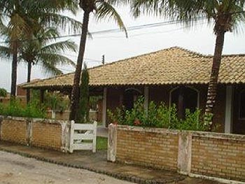 Casa em leilão - Rua Agogna, s/n° - Prado/BA - Banco Santander Brasil S/A | Z15360LOTE021