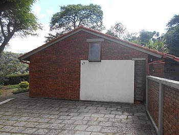 Casa em leilão - Estrada Parque do Imbui, 343 - Teresópolis/RJ - Banco Santander Brasil S/A | Z15360LOTE009