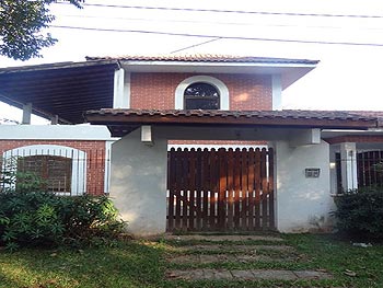 Casa em leilão - Rua Monte Paschoal, 825 e 827 - Ribeirão Pires/SP - Banco Santander Brasil S/A | Z15360LOTE029