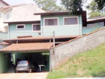 Casa em leilão - Rua Manoel Preto, 73 - Cotia/SP - Itaú Unibanco S/A | Z15632LOTE006
