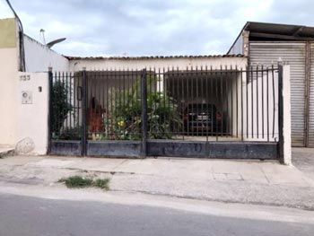 Casa em leilão - Rua Chico do Mário, 333 - Tianguá/CE - Banco Bradesco S/A | Z15728LOTE014