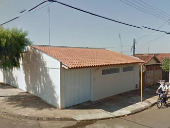 Casa em leilão - Rua Sebastião Rodrigues Rocha, 496 - Pederneiras/SP - Banco Santander Brasil S/A | Z15875LOTE002