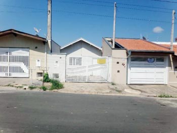 Casa em leilão - Rua Antonio de Toledo, 86 - Piracicaba/SP - Banco Santander Brasil S/A | Z15943LOTE019