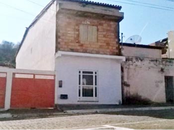 Casa em leilão - Av. Arlindo Teixeira Fontes, 15 - Encruzilhada/BA - Banco Bradesco S/A | Z16006LOTE008